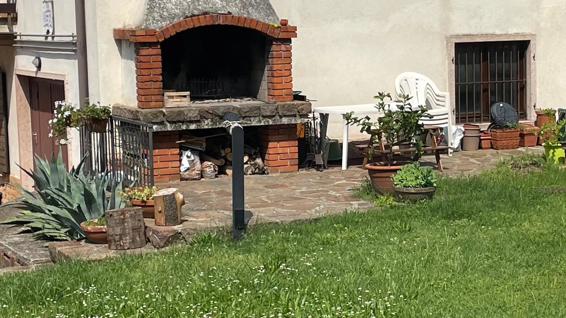 Апартаменты The Window On The Valdadige Sport And Nature Cercino Италия